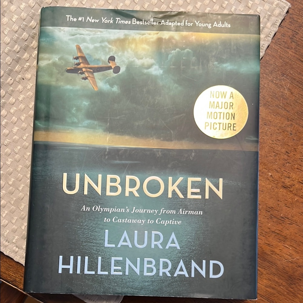 Unbroken by Laura Hillenbrand Hardcover